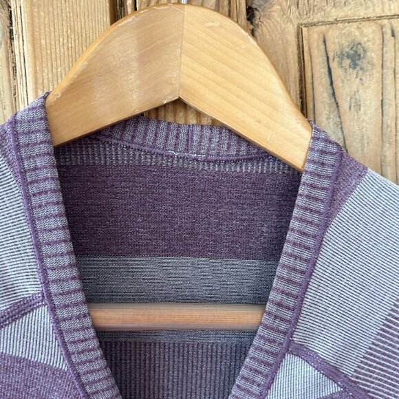 Lululemon Size 6 Purple White Striped Short Sleeve Swiftly Tech Tee Athletic - Picture 7 of 10